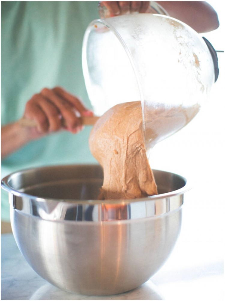 Sinclair & Moore cinnamon roles 10